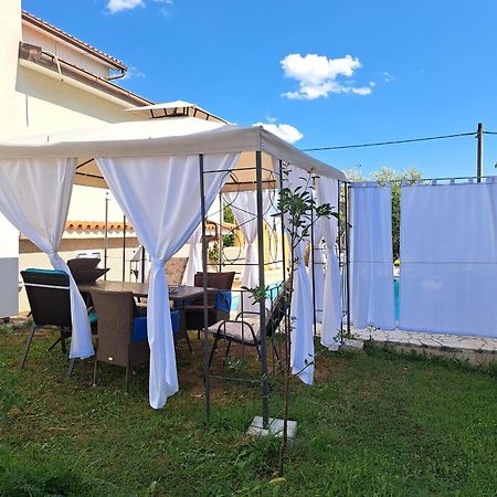 Casa Antonio With Swimming Pool Apartment Novigrad  Exterior photo